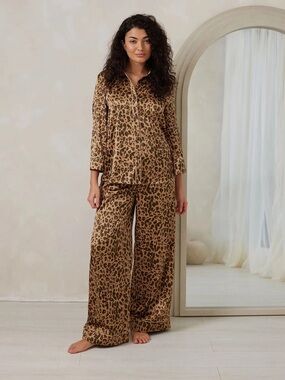 Chelsea Peers Leopard Print Satin Pyjamas